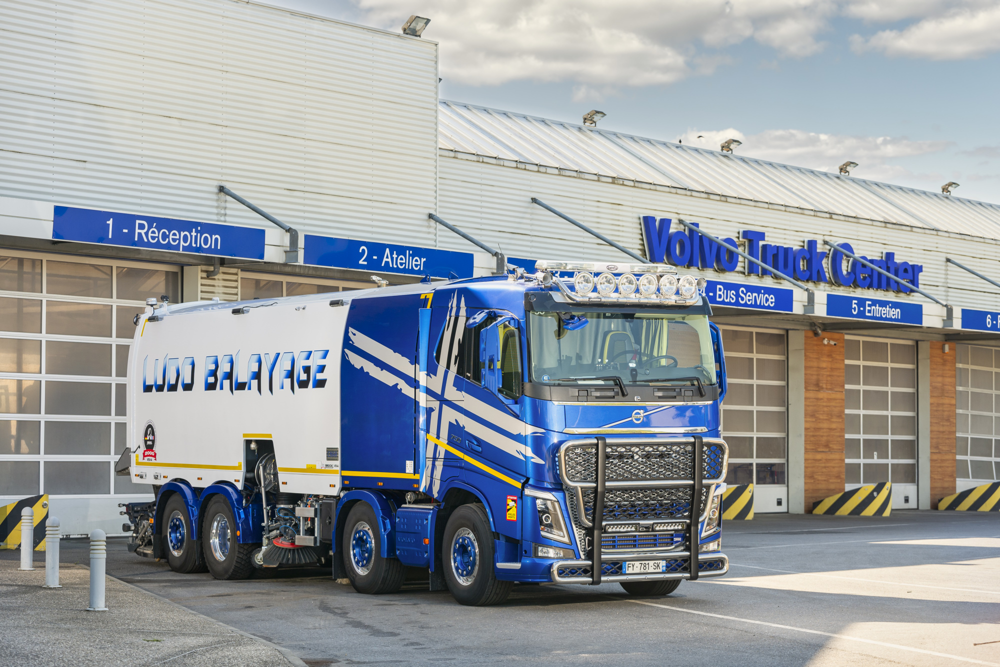 Volvo Trucks livre à Ludo Balayage un Volvo FH 750 unique en France